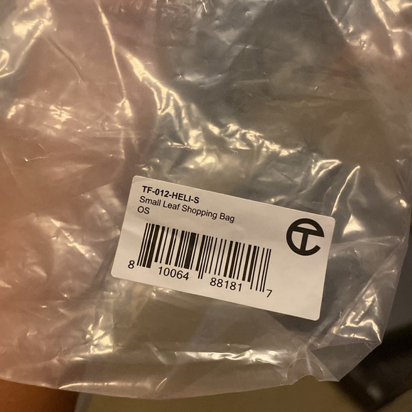 Telfar Small Leaf Shopping Bag - Picture 5 of 7